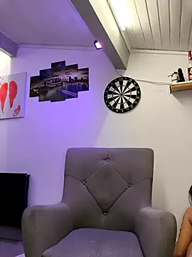 emma4xxx online show from 10/10/25, 07:15