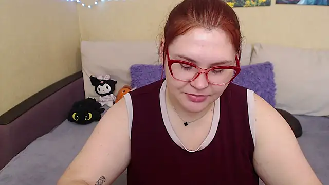 Snapshot of JuliaKeln chatting on 09/10/25, 02:27 JuliaKeln online show from 09/10/25, 02:27