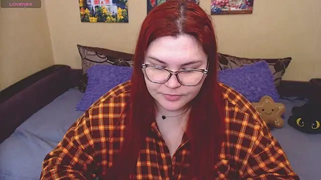 JuliaKeln online show from 04/18/26, 08:16