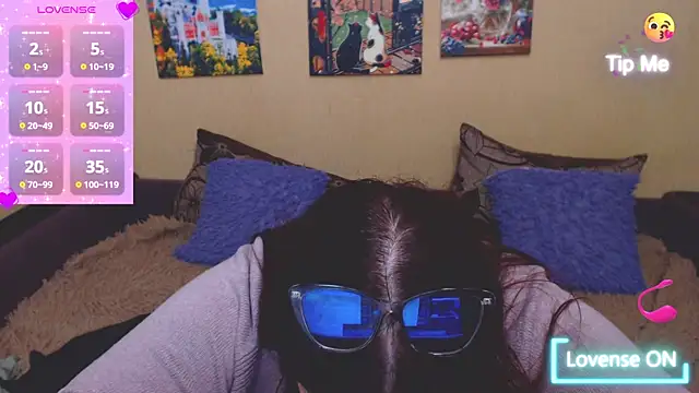 JuliaKeln online show from 05/31/26, 06:09
