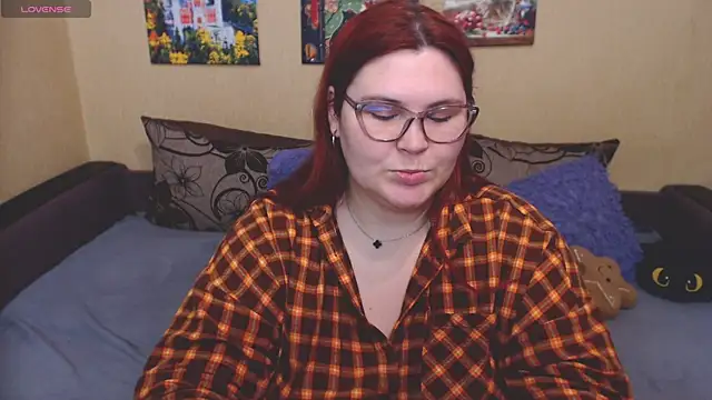 JuliaKeln online show from 04/18/26, 07:07
