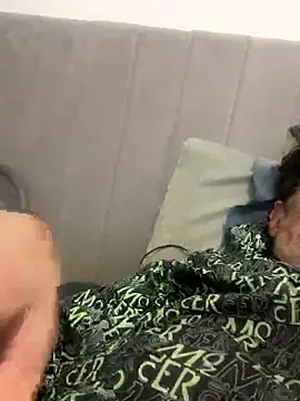 Snapshot of Jujojook chatting on 10/31/25, 12:29 Jujojook online show from 10/31/25, 12:29