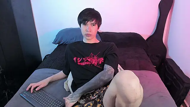 Aventure Twinks online show from 11/06/25, 07:29