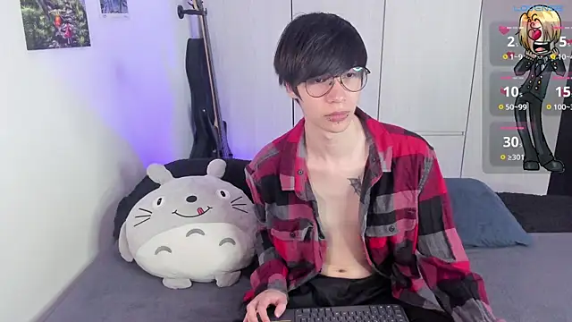 Snapshot of Aventure_Twinks chatting on 02/05/25, 06:26 Aventure Twinks online show from 02/05/25, 06:26