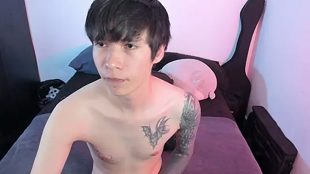 Aventure Twinks online show from 11/09/25, 12:58