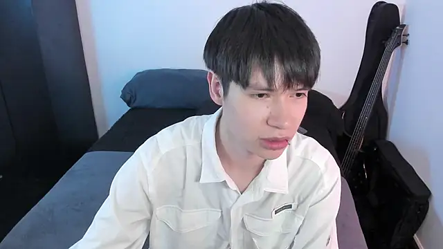Aventure Twinks online show from 06/22/26, 10:18