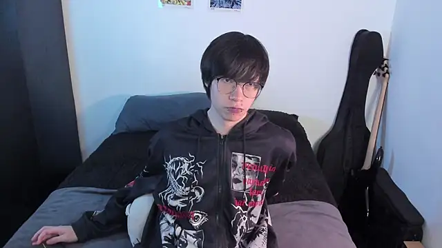 Snapshot of Aventure_Twinks chatting on 05/15/26, 10:52 Aventure Twinks online show from 05/15/26, 10:52