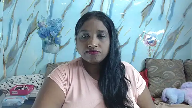 Snapshot of Indian_tracy chatting on 06/19/26, 08:31 Indian tracy online show from 06/19/26, 08:31