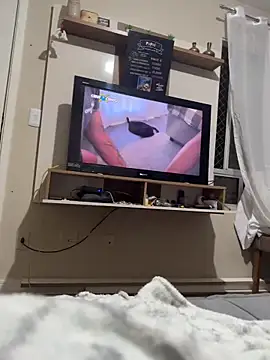 Jhonnygh12 online show from 10/29/25, 01:59