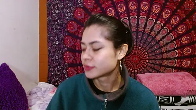 AbbySccott online show from 11/29/25, 12:11