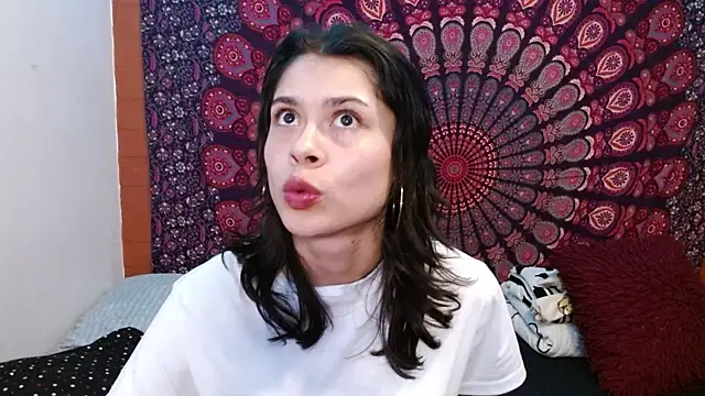 AbbySccott online show from 11/07/25, 12:37