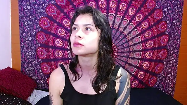 AbbySccott online show from 10/21/25, 11:04