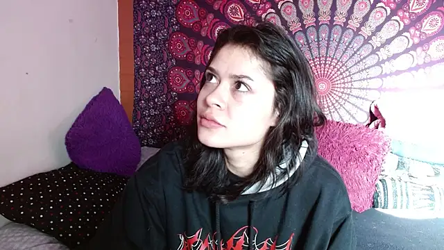 AbbySccott online show from 09/26/25, 12:12