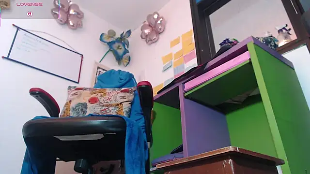 fantasty nylon online show from 03/04/25, 03:26