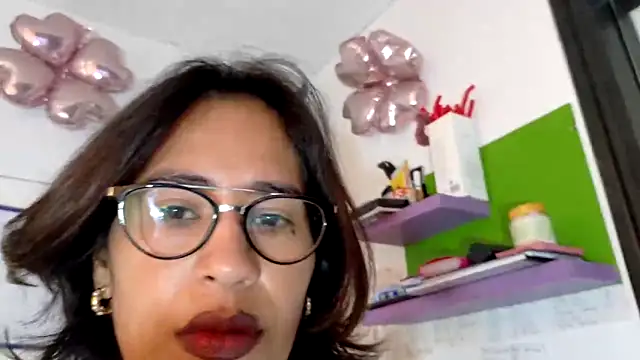 fantasty nylon online show from 11/17/25, 05:06