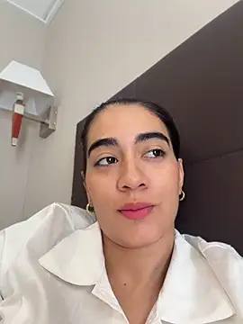 Snapshot of ZarahEvans chatting on 06/07/26, 09:03 ZarahEvans online show from 06/07/26, 09:03