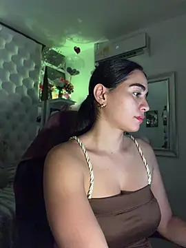 Snapshot of ZarahEvans chatting on 05/23/26, 06:29 ZarahEvans online show from 05/23/26, 06:29