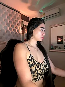 Snapshot of ZarahEvans chatting on 09/18/25, 07:28 ZarahEvans online show from 09/18/25, 07:28