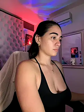 ZarahEvans online show from 12/05/25, 08:06