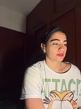 Snapshot of ZarahEvans chatting on 04/28/26, 12:42 ZarahEvans online show from 04/28/26, 12:42