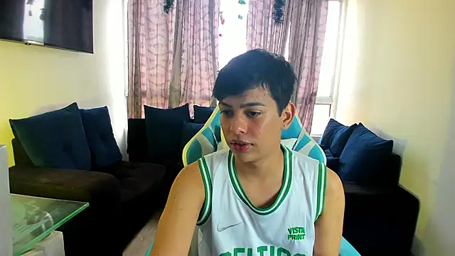 Snapshot of Franco_Rizzo_ chatting on 01/14/25, 07:53 Franco Rizzo online show from 01/14/25, 07:53
