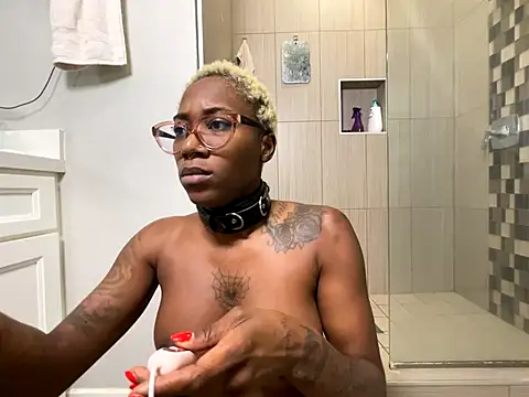 VixenCapri online show from 12/19/25, 07:05