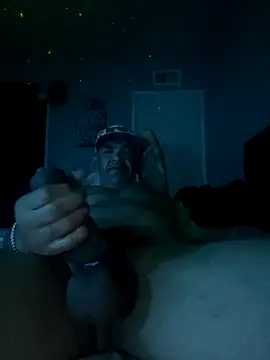 RoodoggXL online show from 10/24/25, 01:48