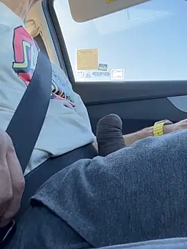 RoodoggXL online show from 12/17/25, 06:35