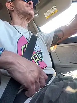 RoodoggXL online show from 03/11/26, 06:46