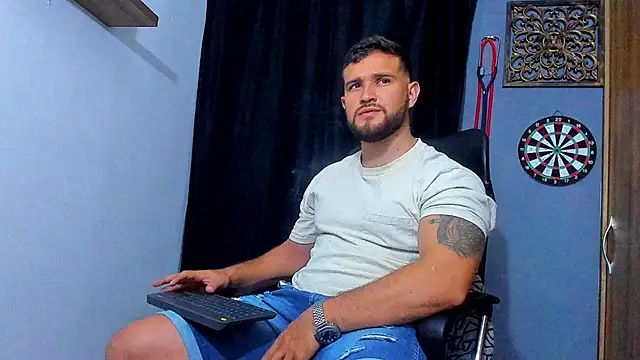 AndrewDiaz online show from 04/22/26, 05:58