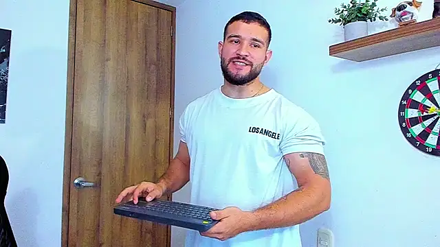 AndrewDiaz online show from 10/03/25, 05:31