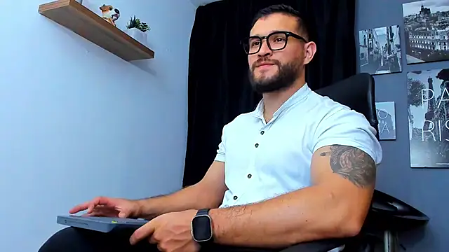 AndrewDiaz online show from 10/31/25, 03:14