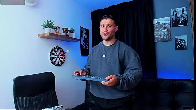 AndrewDiaz online show from 12/03/24, 02:42