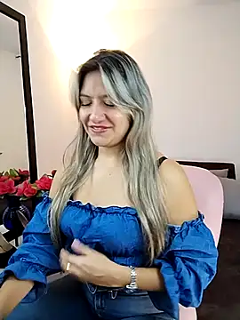 valeriahunter1 online show from 09/27/25, 10:49
