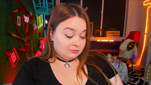 Snapshot of KimberlyMaran chatting on 02/15/25, 03:17 KimberlyMaran online show from 02/15/25, 03:17