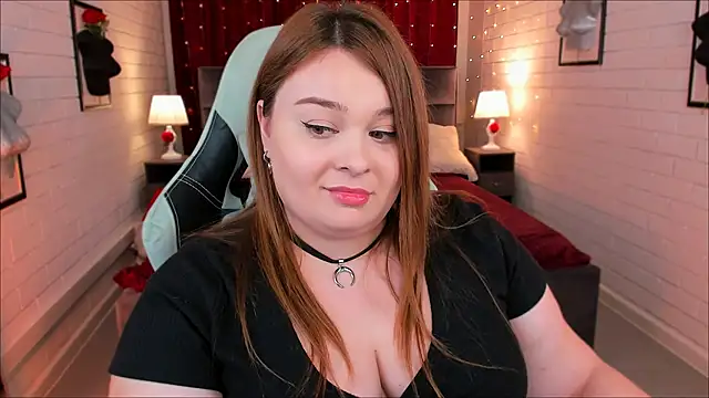 Snapshot of KimberlyMaran chatting on 02/18/25, 03:31 KimberlyMaran online show from 02/18/25, 03:31