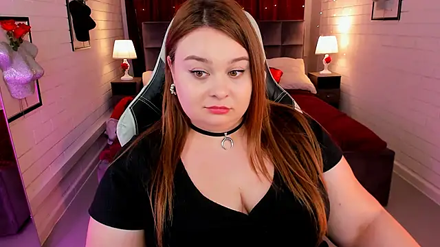 Snapshot of KimberlyMaran chatting on 02/19/25, 03:16 KimberlyMaran online show from 02/19/25, 03:16