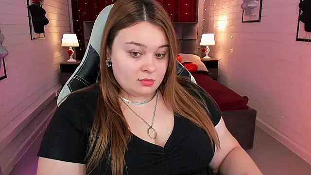 Snapshot of KimberlyMaran chatting on 02/26/25, 09:12 KimberlyMaran online show from 02/26/25, 09:12