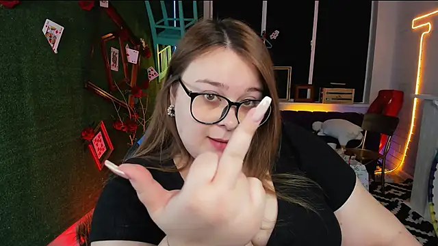 Snapshot of KimberlyMaran chatting on 02/22/25, 09:12 KimberlyMaran online show from 02/22/25, 09:12