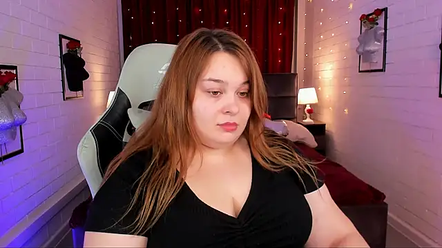 Snapshot of KimberlyMaran chatting on 03/07/25, 09:18 KimberlyMaran online show from 03/07/25, 09:18