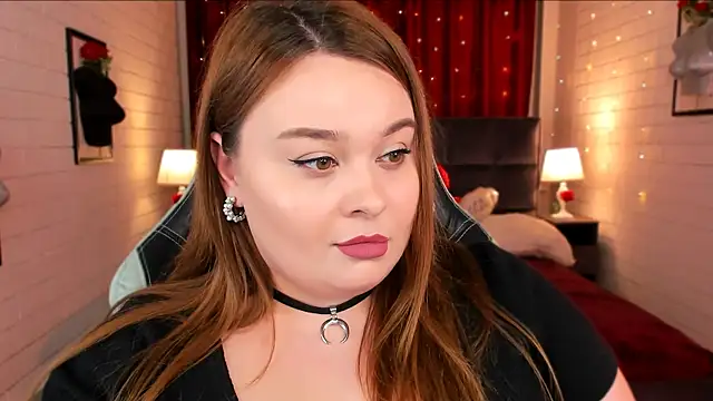 Snapshot of KimberlyMaran chatting on 03/04/25, 12:33 KimberlyMaran online show from 03/04/25, 12:33