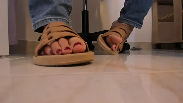 kattypinkk online show from 03/24/26, 08:31