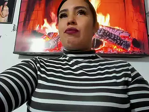 Snapshot of elana_kepler chatting on 01/25/25, 12:06 elana kepler online show from 01/25/25, 12:06