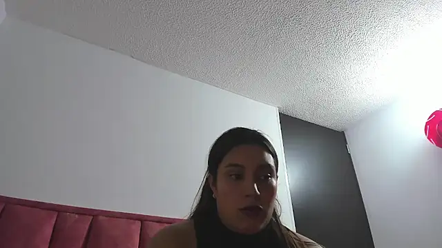 Snapshot of elana_kepler chatting on 06/02/26, 12:10 elana kepler online show from 06/02/26, 12:10