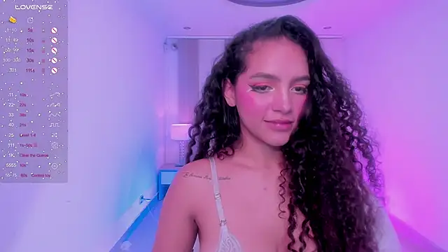 Snapshot of anahi_curlie1 chatting on 02/11/25, 09:52 anahi curlie1 online show from 02/11/25, 09:52