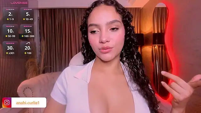 anahi curlie1 online show from 06/19/26, 11:16
