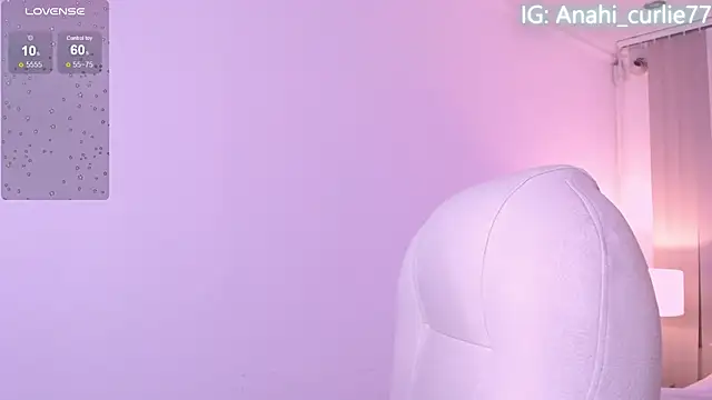 Snapshot of anahi_curlie1 chatting on 03/19/25, 04:03 anahi curlie1 online show from 03/19/25, 04:03