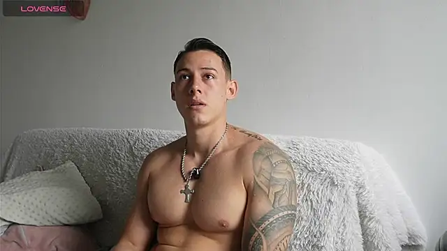 Snapshot of Muscle_King_Cum chatting on 07/14/26, 02:34 Muscle King Cum online show from 07/14/26, 02:34