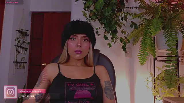 Yeriawaddell  online show from 03/29/26, 12:12