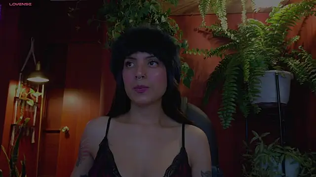 Yeriawaddell  online show from 04/08/26, 01:18